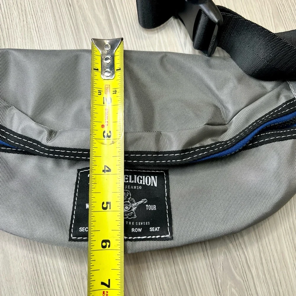 True Religion Gray Belt‎ Bag Fanny Pack Crossbody Slinger Style